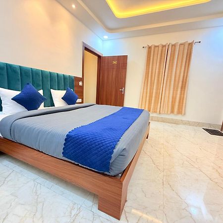 Hotel Tulip Light Матхура Экстерьер фото